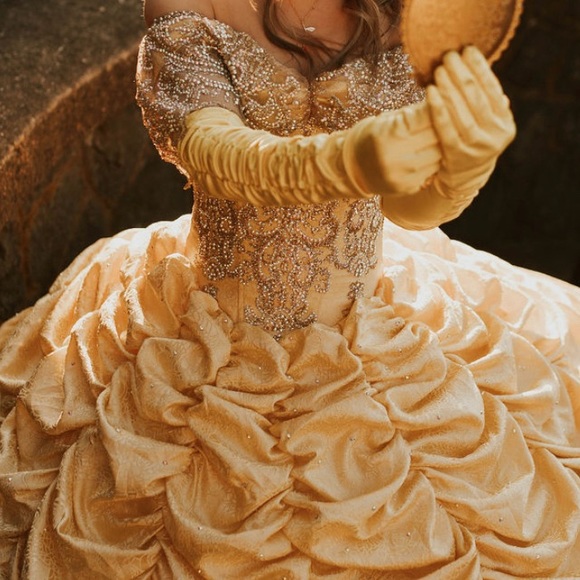 Belle Dress - Small - Lace up Back - Picture 4 of 16